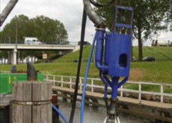 As bombas de dragagem DOP Damen são bombas que trabalham submersas, conectadas a uma unidade hidráulica.